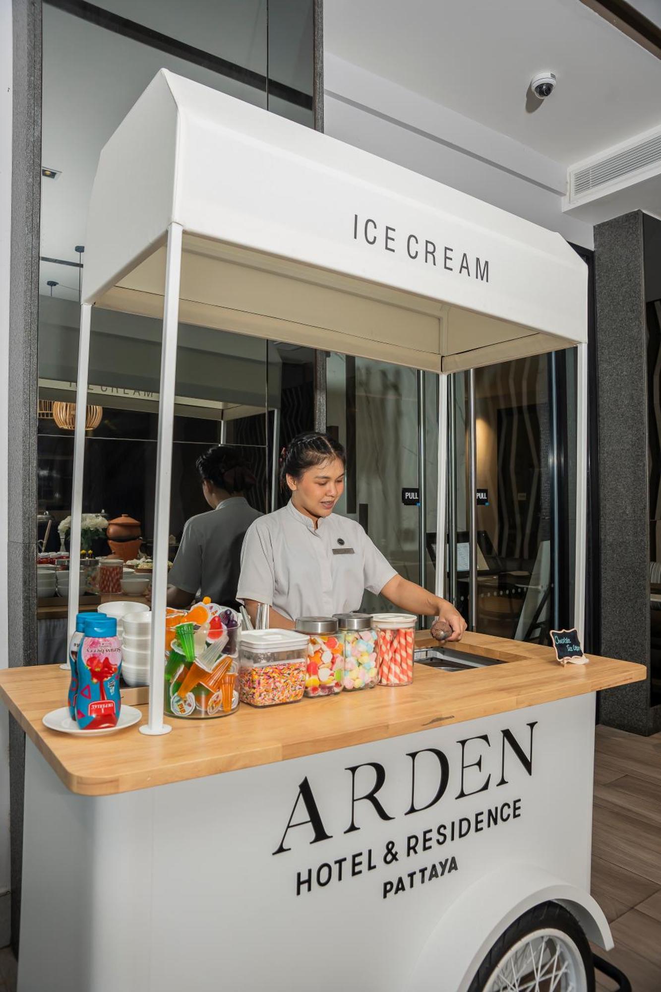Arden Hotel And Residence By At Mind Τσον Μπουρί Εξωτερικό φωτογραφία
