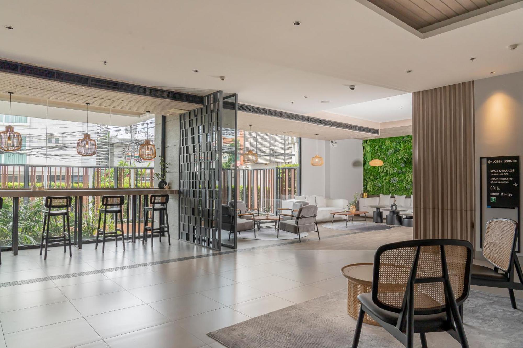 Arden Hotel And Residence By At Mind Τσον Μπουρί Εξωτερικό φωτογραφία