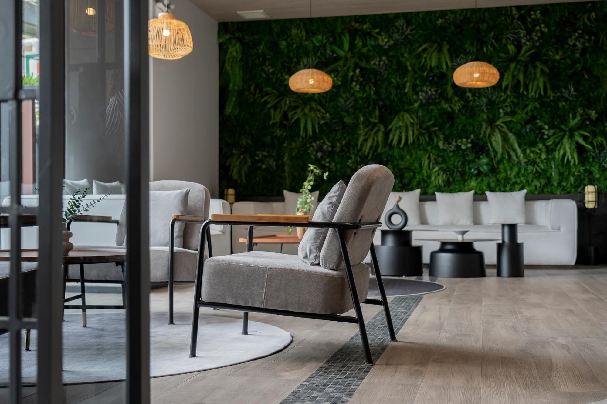 Arden Hotel And Residence By At Mind Τσον Μπουρί Εξωτερικό φωτογραφία